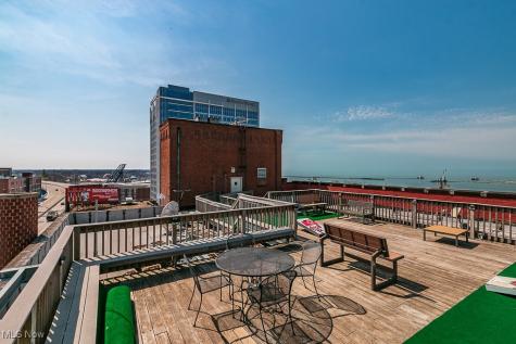 1133 W 9th Street Cleveland OH 44113
