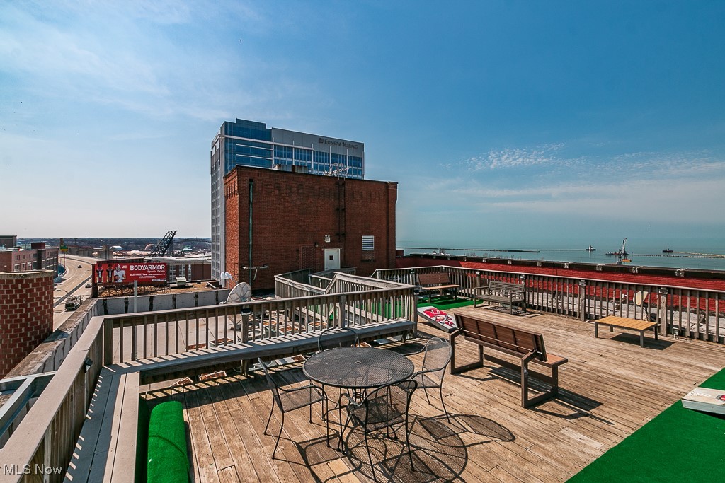 1133 W 9th Street Cleveland OH 44113