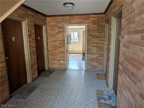 481 Tollis Parkway Broadview Heights OH 44147