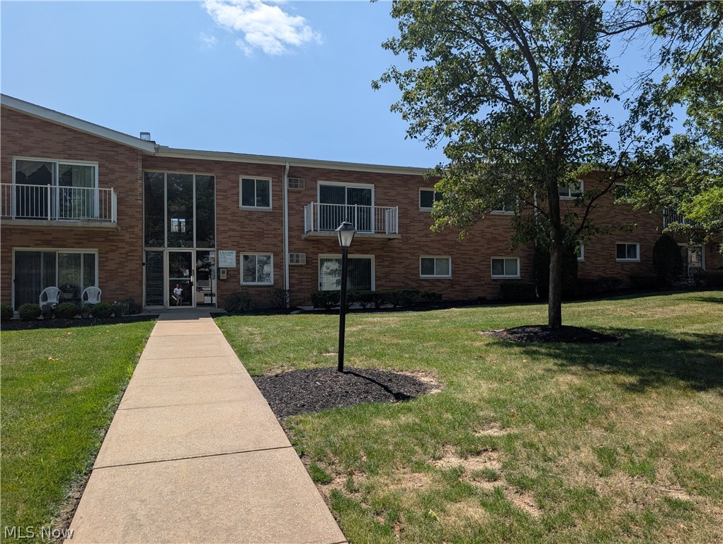 481 Tollis Parkway Broadview Heights OH 44147