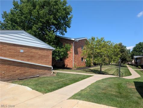 481 Tollis Parkway Broadview Heights OH 44147