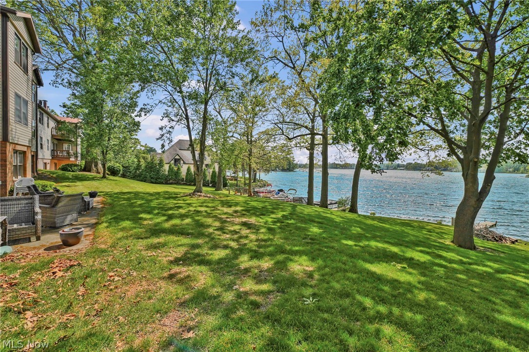 1819 Harbour Circle NW Canton OH 44708