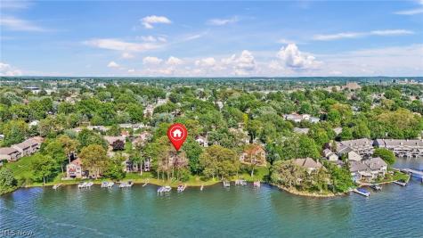 1819 Harbour Circle NW Canton OH 44708