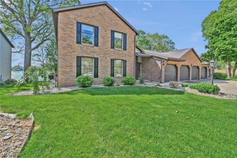 1819 Harbour Circle NW Canton OH 44708