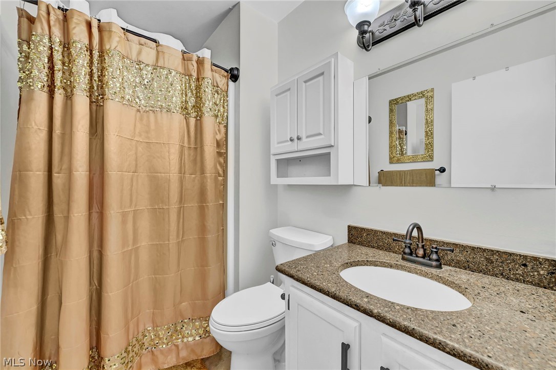 1819 Harbour Circle NW Canton OH 44708