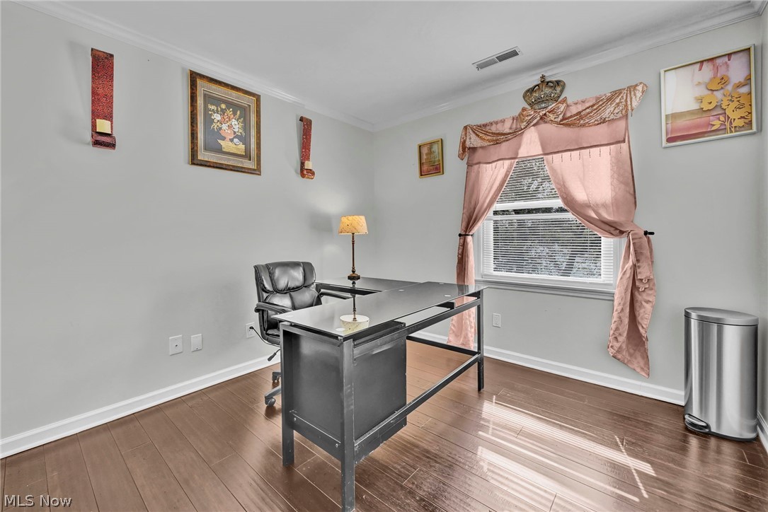1819 Harbour Circle NW Canton OH 44708