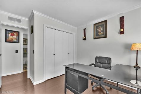 1819 Harbour Circle NW Canton OH 44708