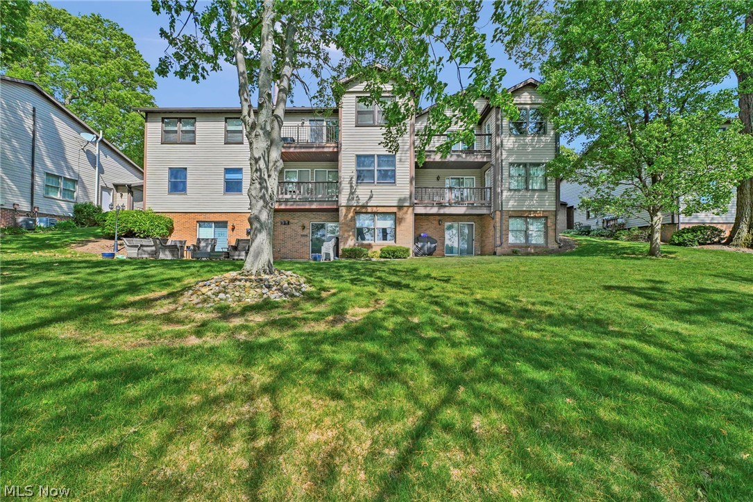1819 Harbour Circle NW Canton OH 44708