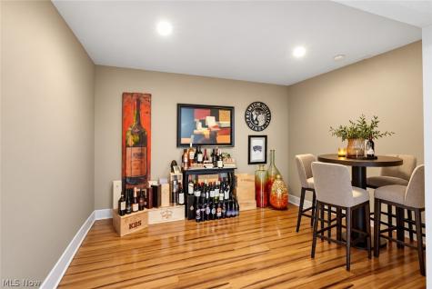 968 Grand View Lane Aurora OH 44202