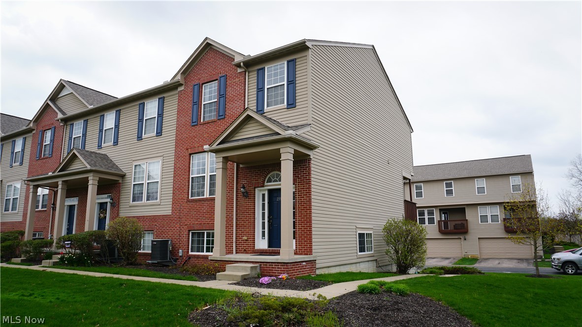 239 Woodhaven Drive Copley OH 44321