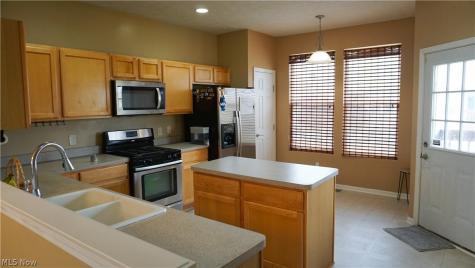 239 Woodhaven Drive Copley OH 44321