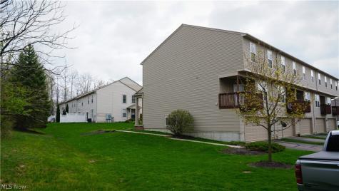 239 Woodhaven Drive Copley OH 44321