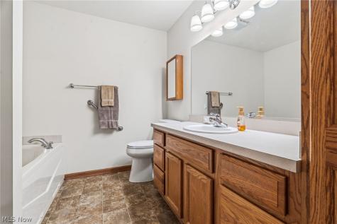 3477 Elmhurst Circle Uniontown OH 44685