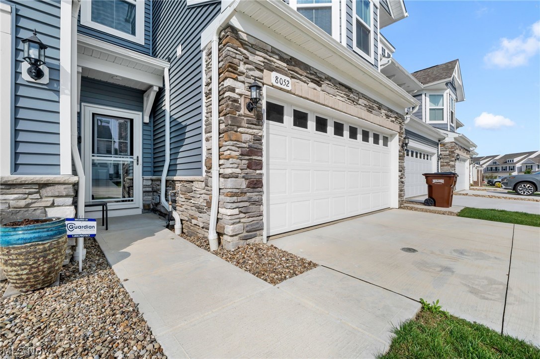 805 Dipper Lane Aurora OH 44202