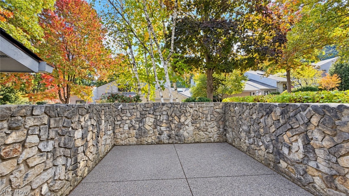 3883-1 Hickory Nut Trail Orange OH 44022