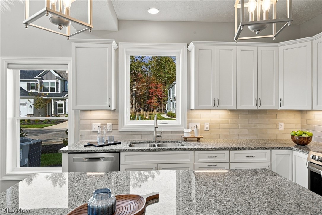 606 Monteforte Court Avon Lake OH 44012