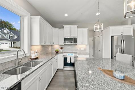 606 Monteforte Court Avon Lake OH 44012