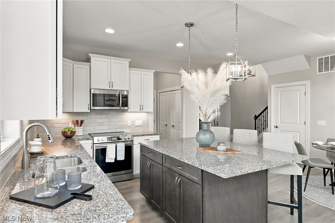 606 Monteforte Court Avon Lake OH 44012