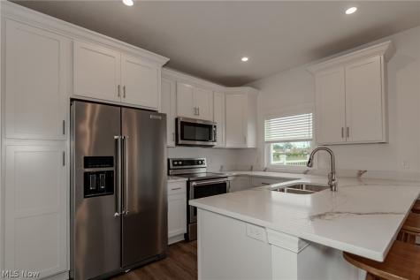 191 Larimar Drive Willowick OH 44095