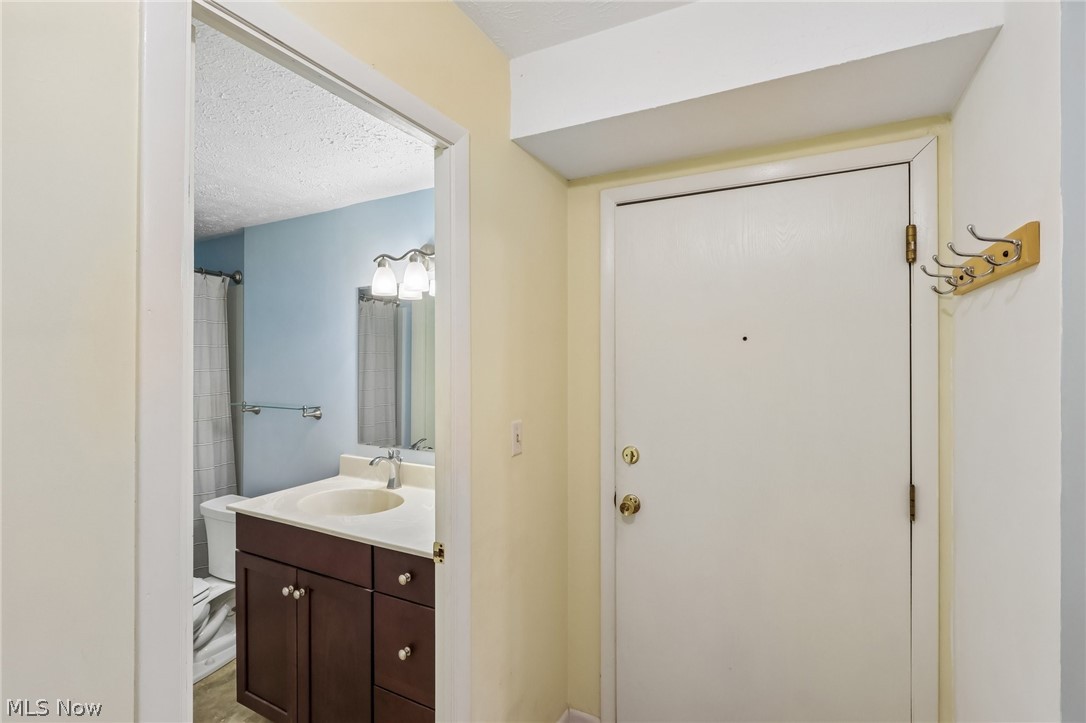 1625 Cedarwood Drive Westlake OH 44145