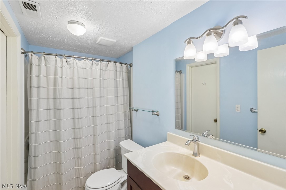 1625 Cedarwood Drive Westlake OH 44145