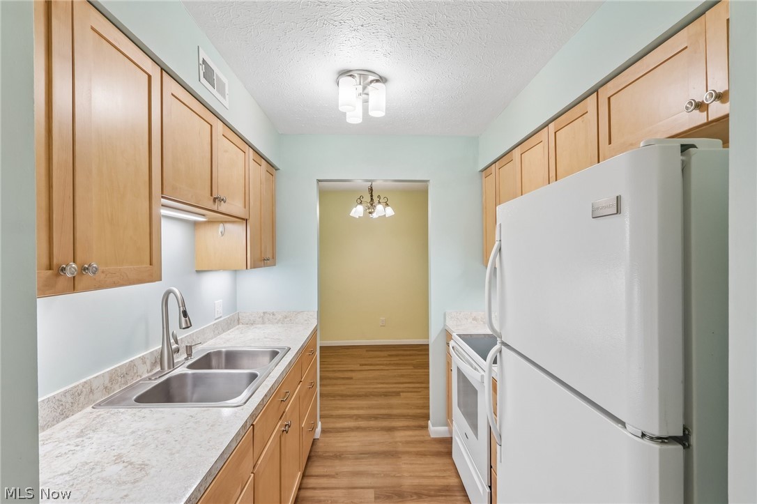 1625 Cedarwood Drive Westlake OH 44145