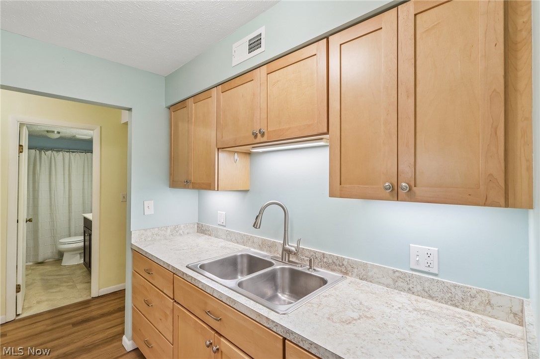 1625 Cedarwood Drive Westlake OH 44145