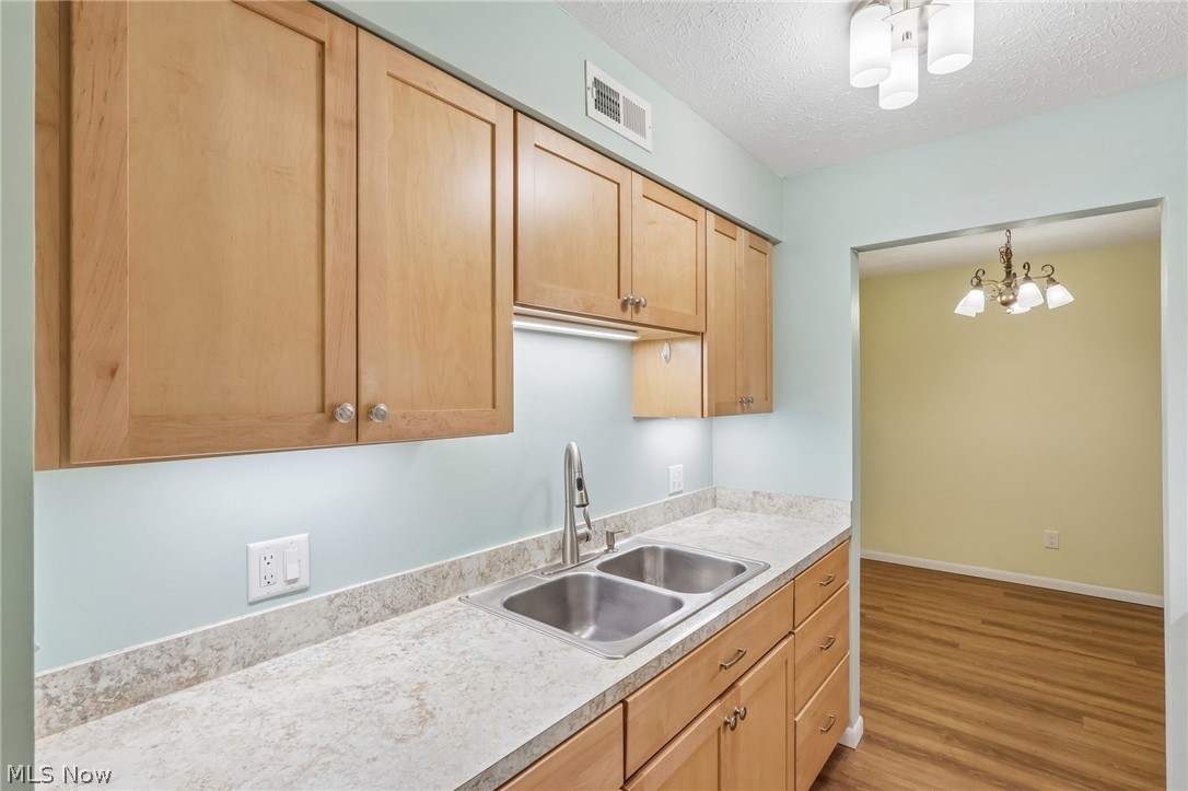 1625 Cedarwood Drive Westlake OH 44145