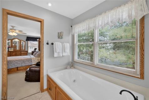 119 Barkwood Drive Wadsworth OH 44281