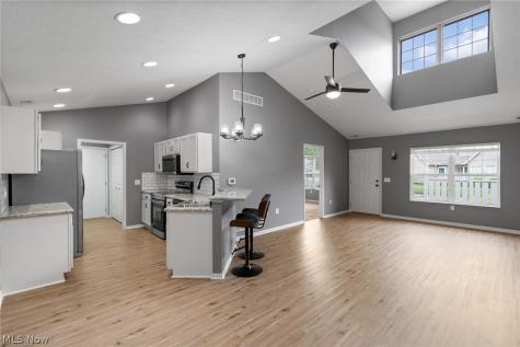 1365 Laurenbrook Lane NE Massillon OH 44646