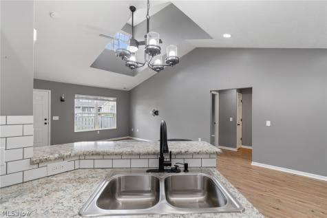 1365 Laurenbrook Lane NE Massillon OH 44646