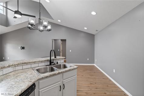 1365 Laurenbrook Lane NE Massillon OH 44646