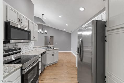 1365 Laurenbrook Lane NE Massillon OH 44646