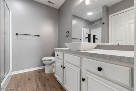 1365 Laurenbrook Lane NE Massillon OH 44646