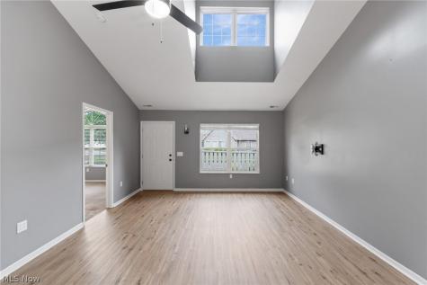 1365 Laurenbrook Lane NE Massillon OH 44646