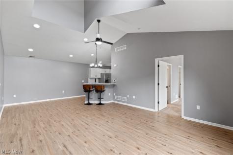 1365 Laurenbrook Lane NE Massillon OH 44646