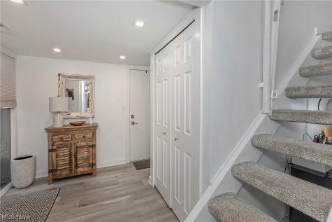 791 Geddes Bluff Sagamore Hills OH 44067