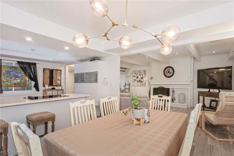 791 Geddes Bluff Sagamore Hills OH 44067