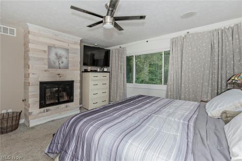 791 Geddes Bluff Sagamore Hills OH 44067