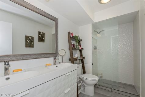 791 Geddes Bluff Sagamore Hills OH 44067