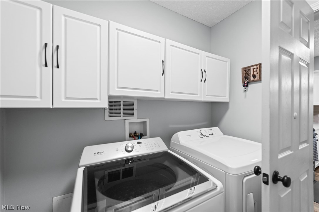 13913 Woodcroft North Royalton OH 44133