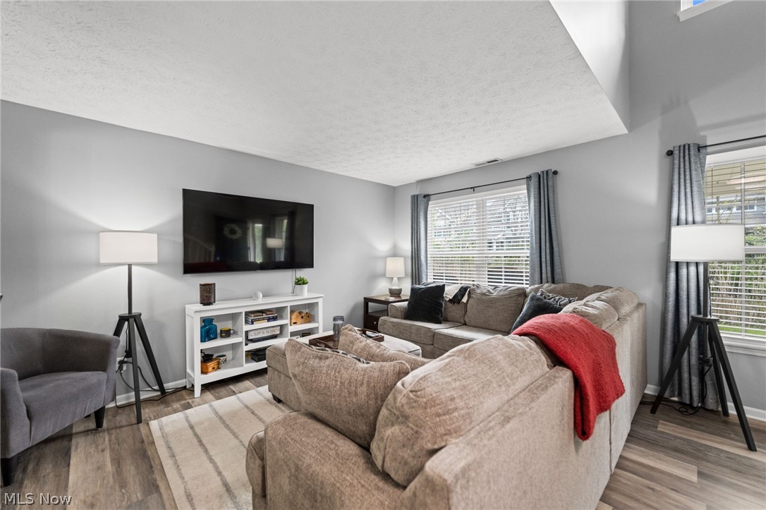 13913 Woodcroft North Royalton OH 44133