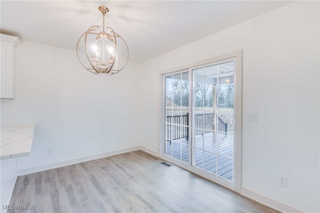 153 Royal Troon Warren OH 44484