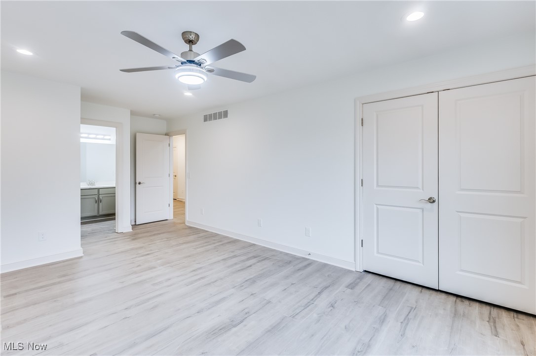 153 Royal Troon Warren OH 44484