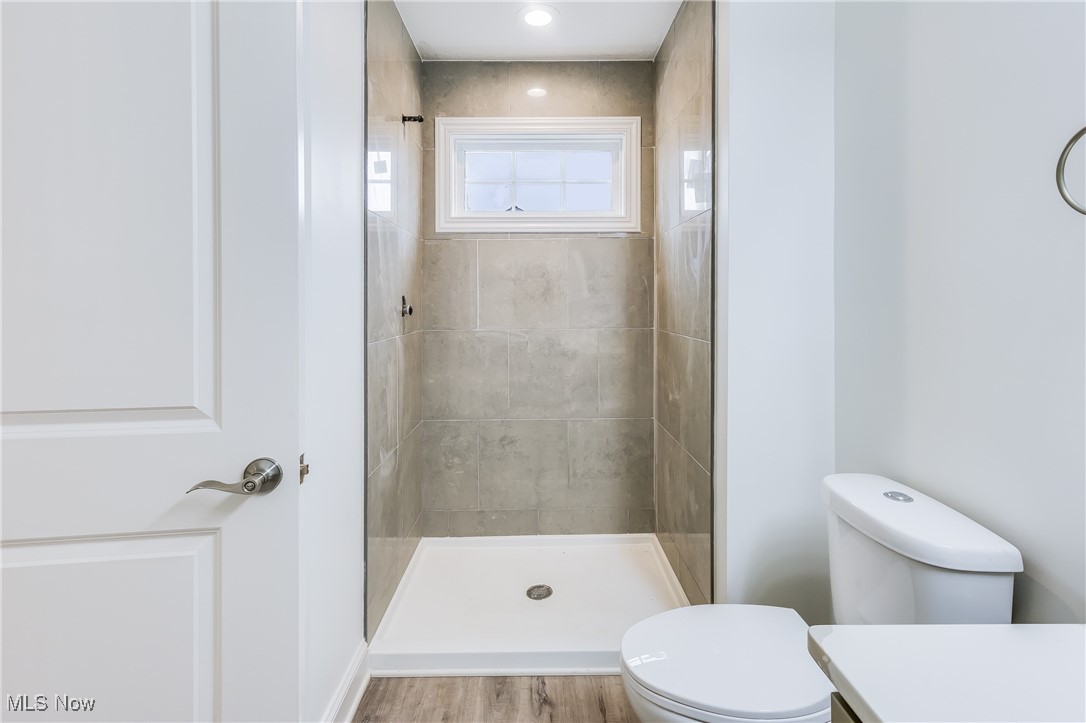 153 Royal Troon Warren OH 44484