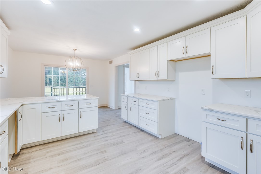153 Royal Troon Warren OH 44484