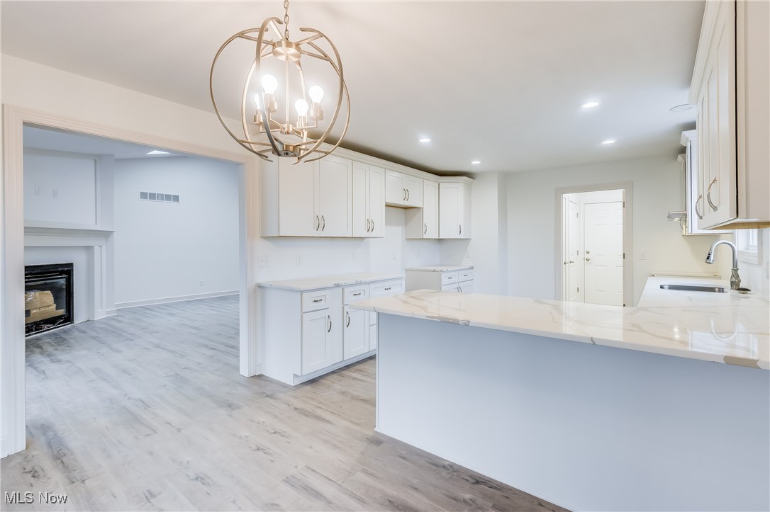 153 Royal Troon Warren OH 44484