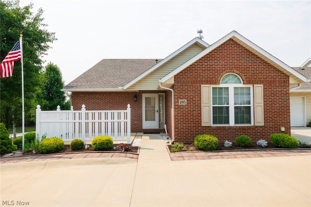 205 Greenbriar Lane Dalton OH 44618