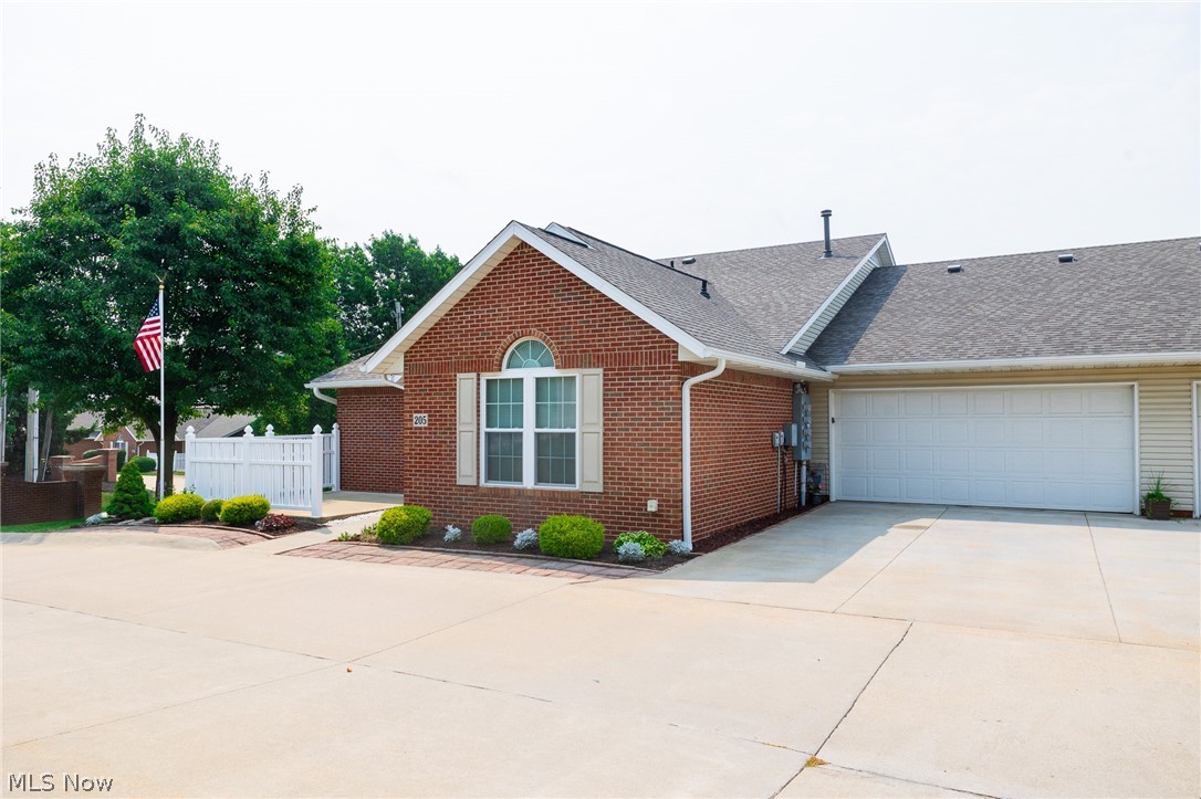 205 Greenbriar Lane Dalton OH 44618