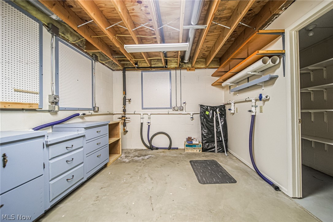 205 Greenbriar Lane Dalton OH 44618